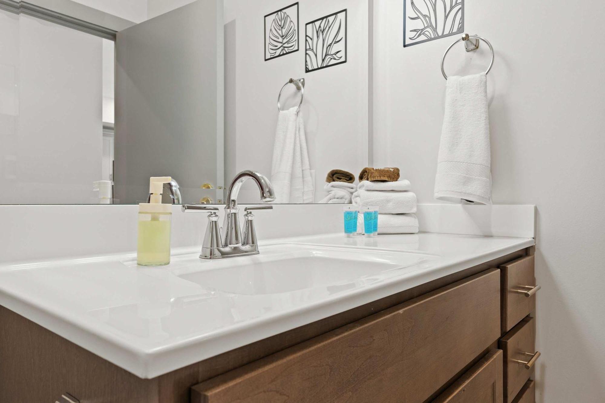 Apartment Bright And Modern In # 108