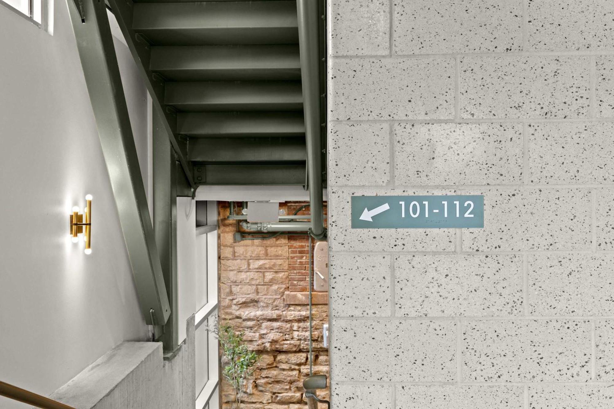 Bright And Modern In # 108 *