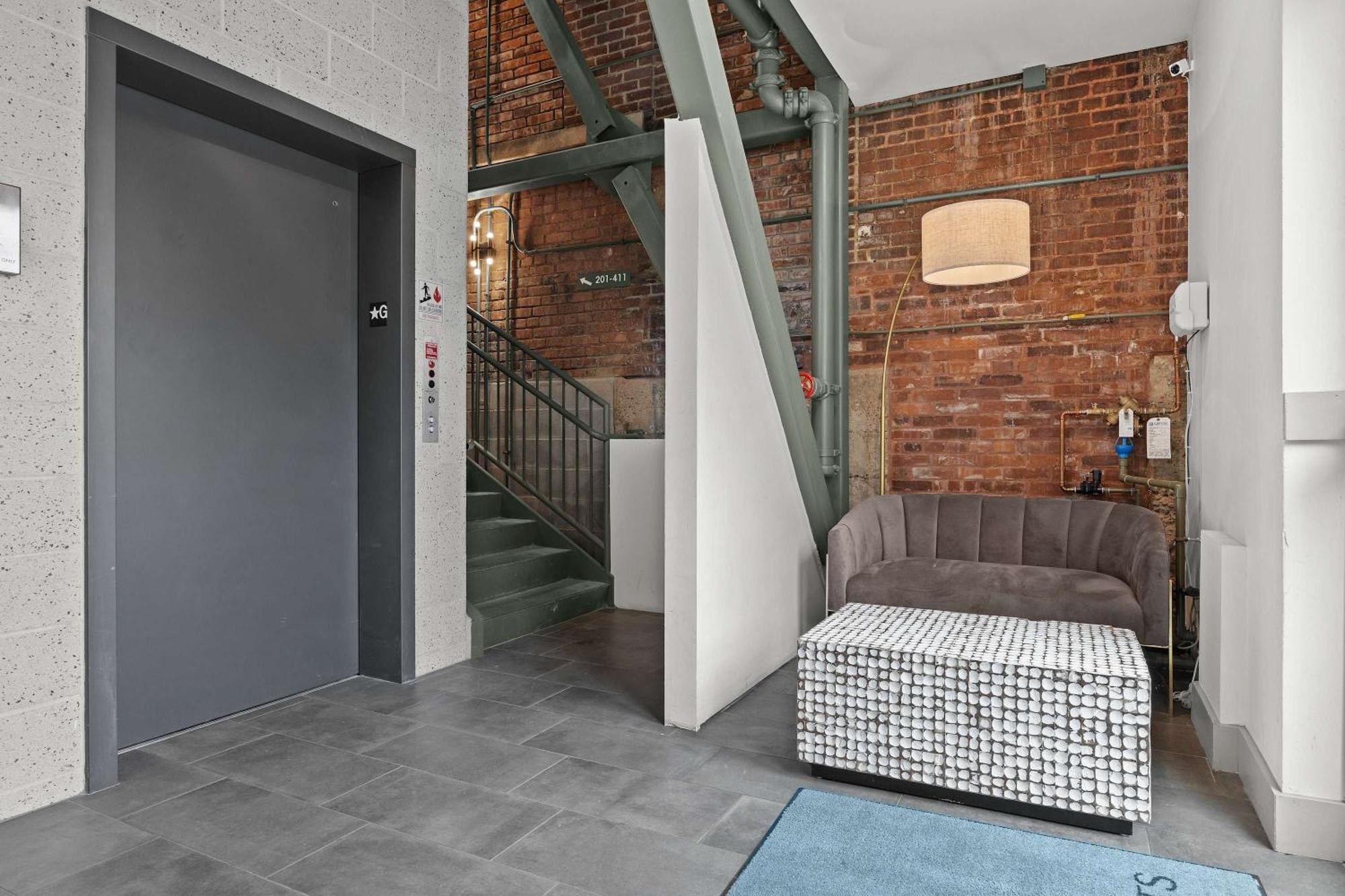 Bright And Modern In # 108